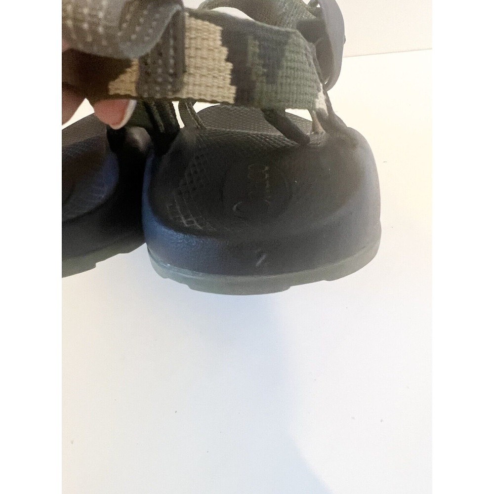 Chaco Kids Sandals in Black and Camouflage - Picture 6 of 7
